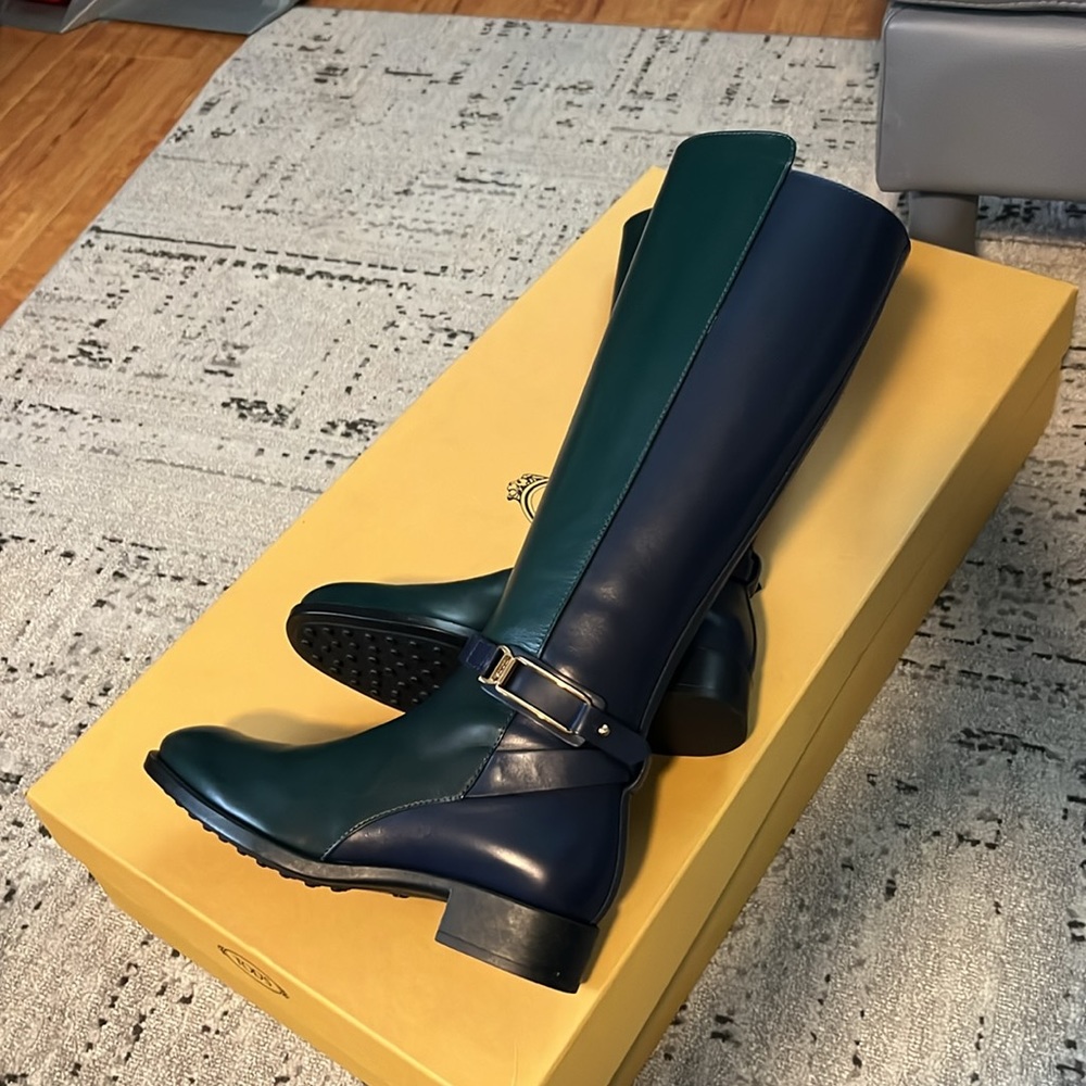 Tod’s Leather Boots - Picture 5 of 12